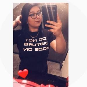 Meet your Posher, Casey